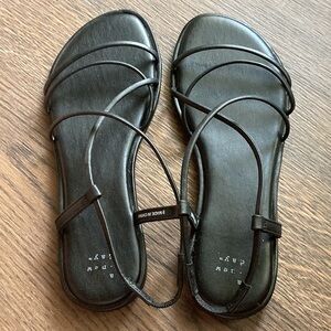 New a new day Black Strappy Sandals   Size 9